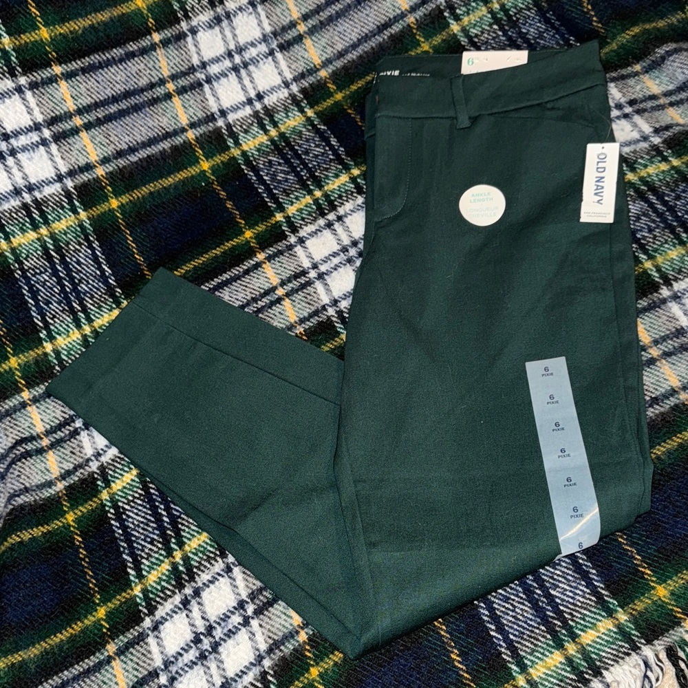 Old Navy Women's mid rise pixie pant size 6 NWT - Picture 2 of 9